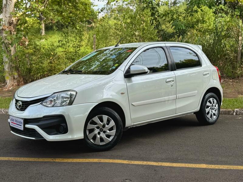 ETIOS 1.5 XS AUT. BRANCO